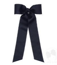 Medium Scalloped Streamer Bow