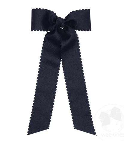 Medium Scalloped Streamer Bow